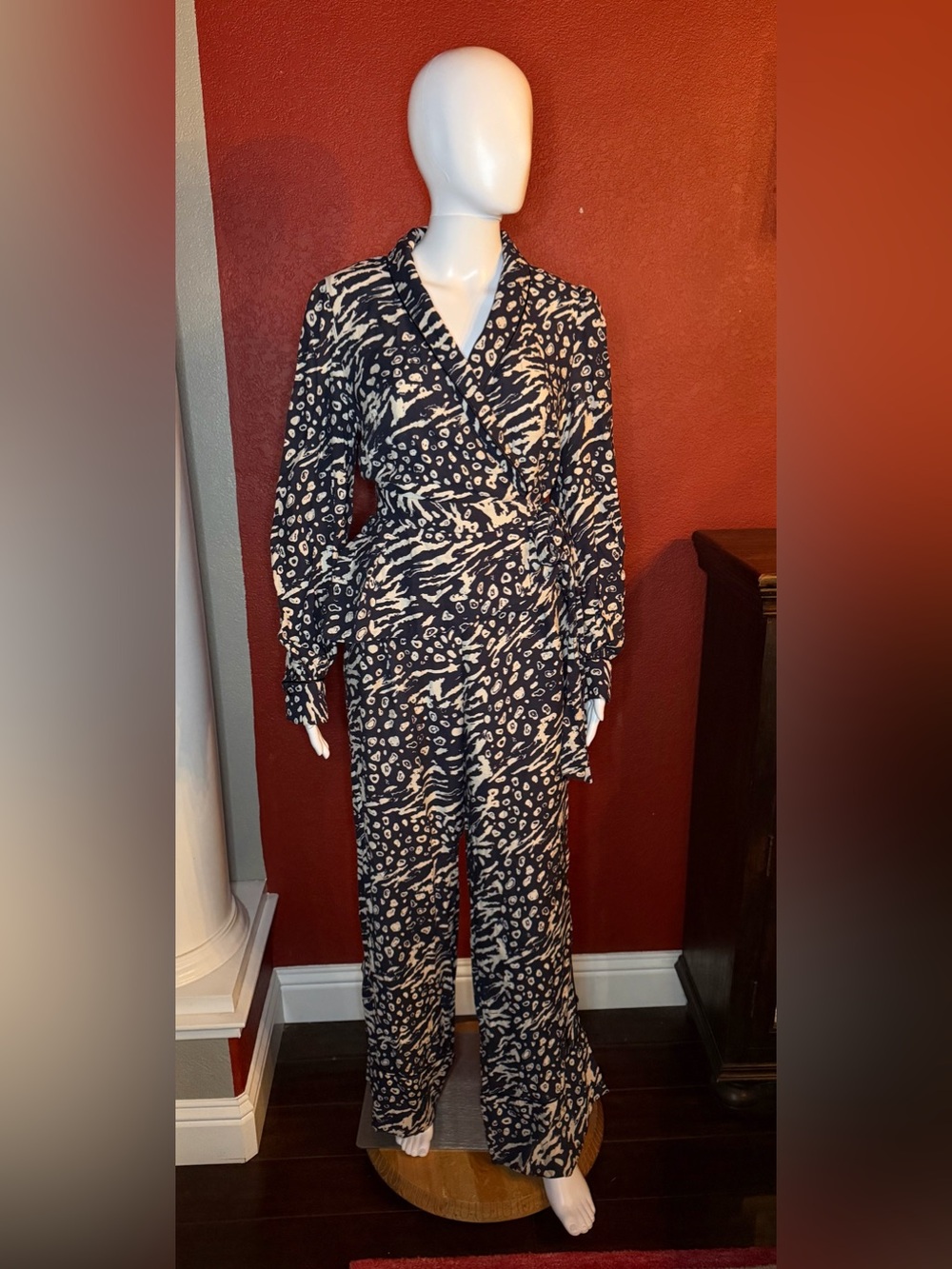 Rebecca Vallance- 2 Piece Mismatched Size Set (Wrap Top & Wide Leg Pants)